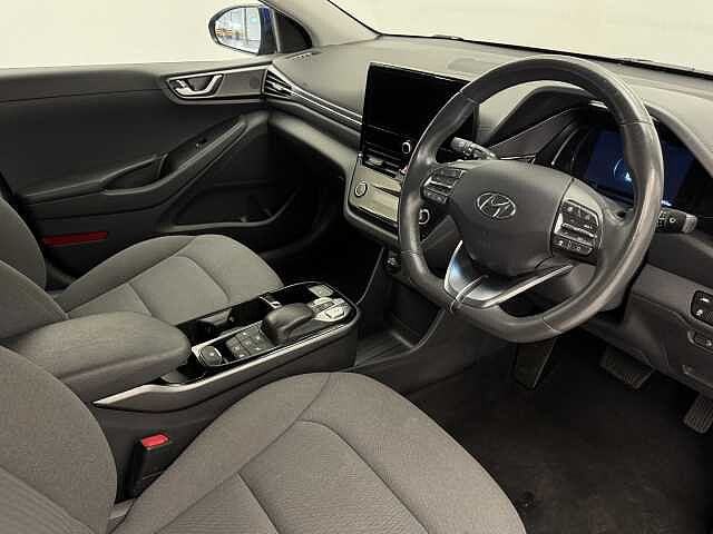 Hyundai Ioniq 100kW Premium 38kWh 5dr Auto
