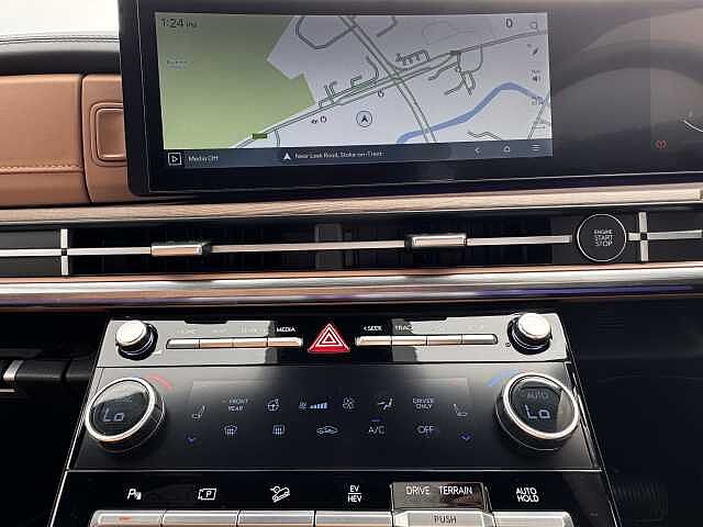 Hyundai SANTA FE 1.6 TGDi Plug-in Hybrid Ultimate 5dr 4WD Auto Brown