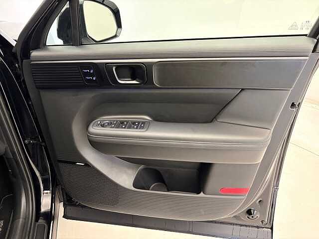 Hyundai SANTA FE 1.6 TGDi Hybrid Calligraphy 5dr 4WD Auto [6 Seats] Black