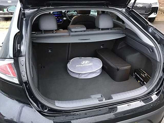 Hyundai Ioniq 100kW Premium SE 38kWh 5dr Auto
