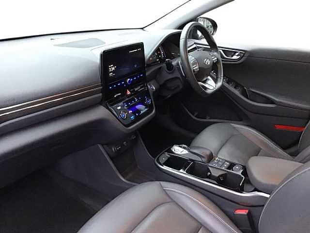 Hyundai Ioniq 100kW Premium SE 38kWh 5dr Auto