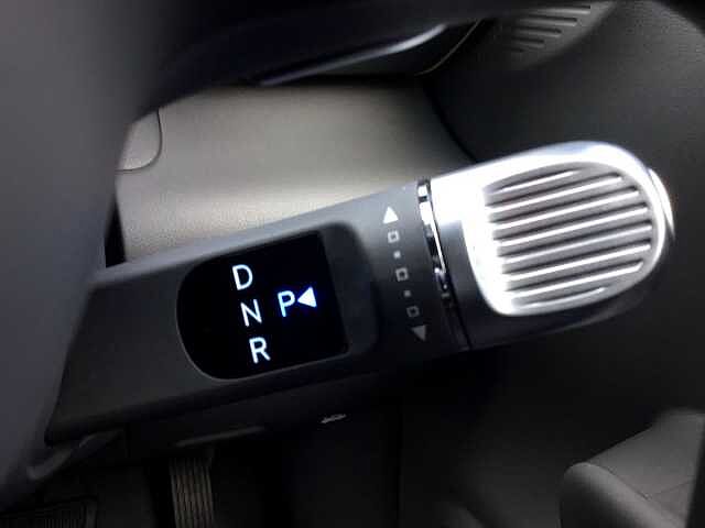 Hyundai INSTER 85kW Cross 49kWh 5dr Auto Silver