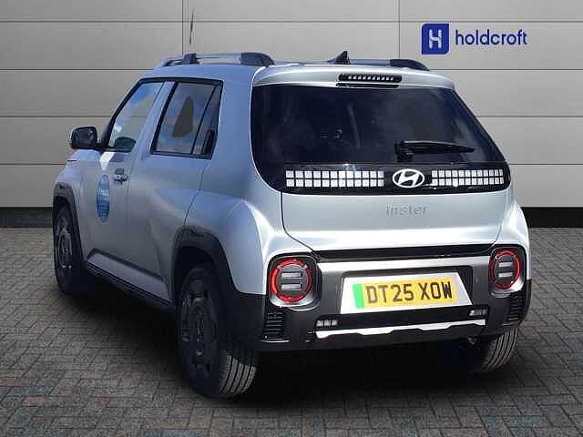 Hyundai INSTER 85kW Cross 49kWh 5dr Auto Silver
