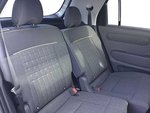 Hyundai INSTER 85kW Cross 49kWh 5dr Auto Silver