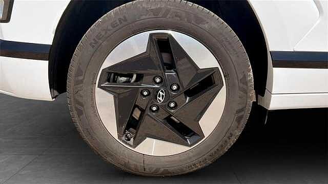 Hyundai KONA 65KWH ADVANCE 5DR AUTOMATIC Atlas White