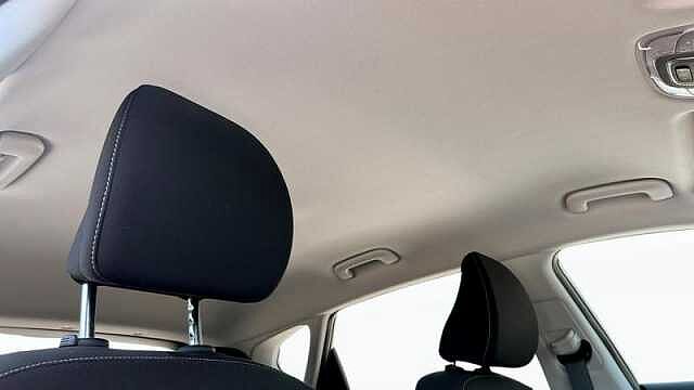 Hyundai KONA 65KWH ADVANCE 5DR AUTOMATIC Atlas White