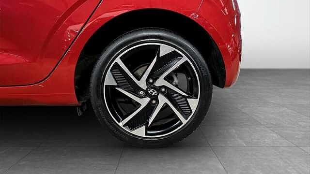 Hyundai I10 1.2 PREMIUM 5DR Dragon Red