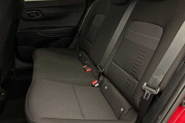 Hyundai BAYON 1.0 T-GDI PREMIUM SUV 5DR PETROL MANUAL EURO 6 (S/S) (100 PS) Atlas White