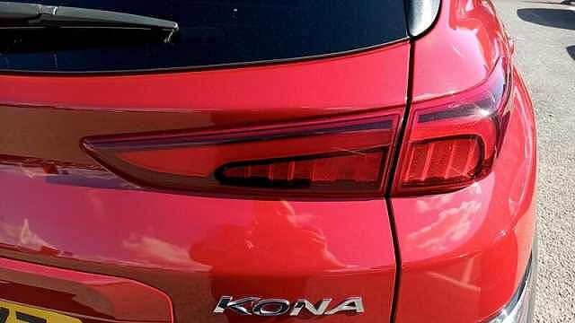 Hyundai KONA 1.6H-GDI HYBRID PREMIUM 5DR AUTOMATIC Ultimate Red