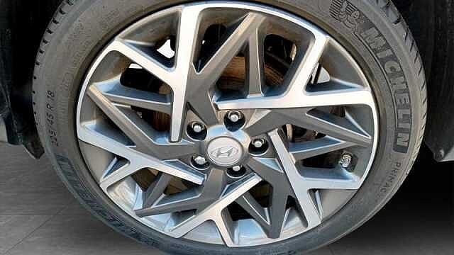 Hyundai KONA 1.6H-GDI HYBRID PREMIUM 5DR AUTOMATIC Ultimate Red