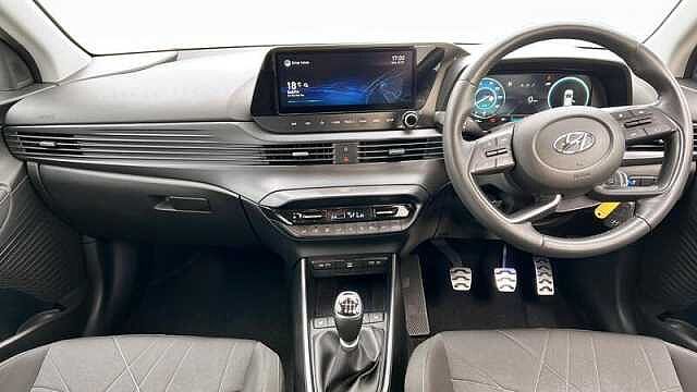 Hyundai BAYON 1.0T-GDI MILD HYBRID PREMIUM 5DR Sleek Silver