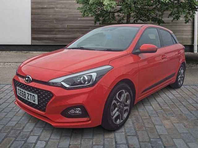 Hyundai I20 1.2 PREMIUM NAV 5DR Tomato Red
