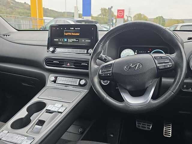 Hyundai KONA 64KWH PREMIUM 5DR AUTOMATIC Blue