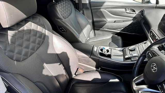 Hyundai SANTA FE 1.6H T-GDI HYBRID ULTIMATE 5DR AUTOMATIC 4WD Magnetic Grey
