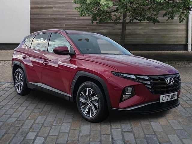 Hyundai TUCSON 1.6T-GDI SE CONNECT 5DR Red