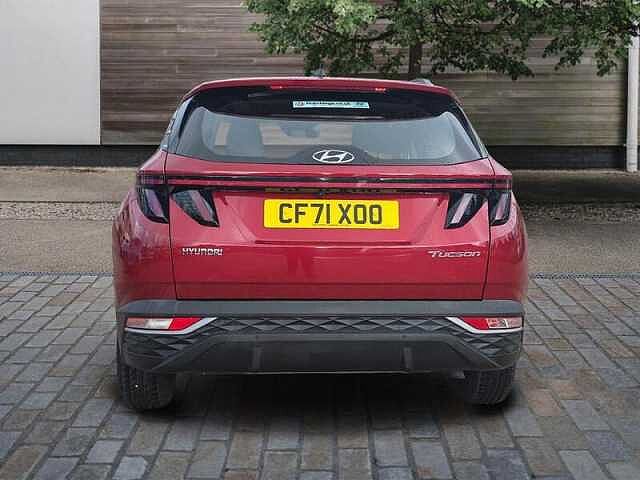 Hyundai TUCSON 1.6T-GDI SE CONNECT 5DR Red