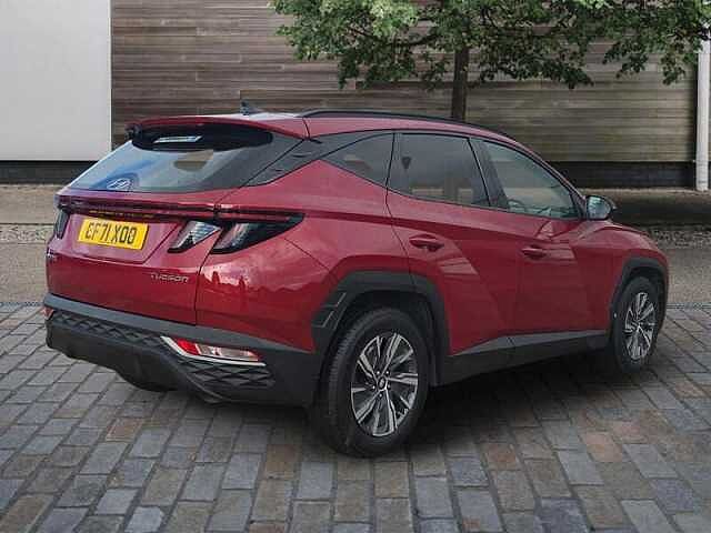 Hyundai TUCSON 1.6T-GDI SE CONNECT 5DR Red