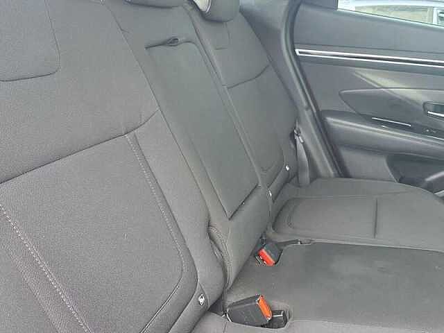 Hyundai TUCSON 1.6T-GDI SE CONNECT 5DR Red