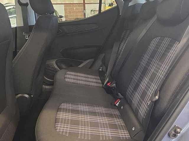 Hyundai I10 1.2 Premium 5dr Automatic Meta Blue