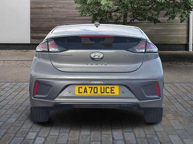 Hyundai IONIQ 1.6h-GDi Hybrid Premium SE 5dr Automatic