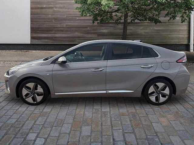 Hyundai IONIQ 1.6h-GDi Hybrid Premium SE 5dr Automatic