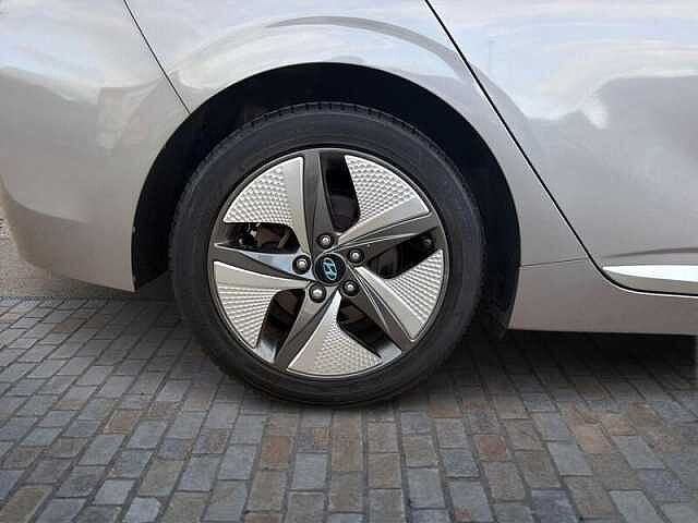 Hyundai IONIQ 1.6h-GDi Hybrid Premium SE 5dr Automatic