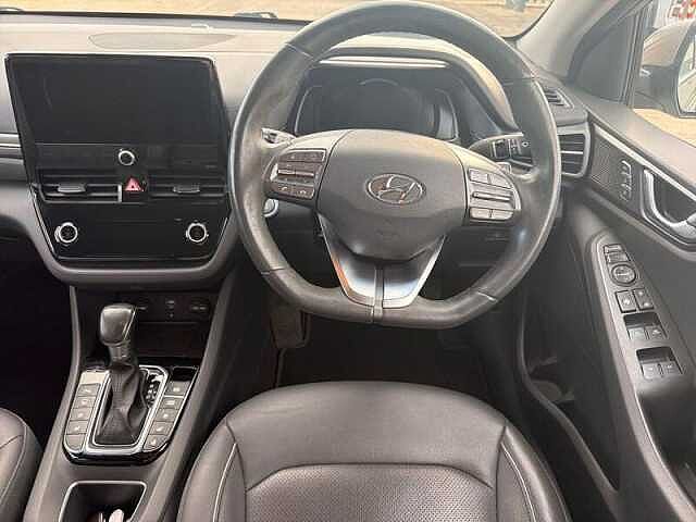 Hyundai IONIQ 1.6h-GDi Hybrid Premium SE 5dr Automatic