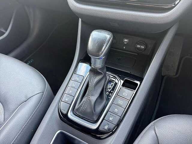 Hyundai IONIQ 1.6h-GDi Hybrid Premium SE 5dr Automatic