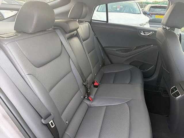 Hyundai IONIQ 1.6h-GDi Hybrid Premium SE 5dr Automatic