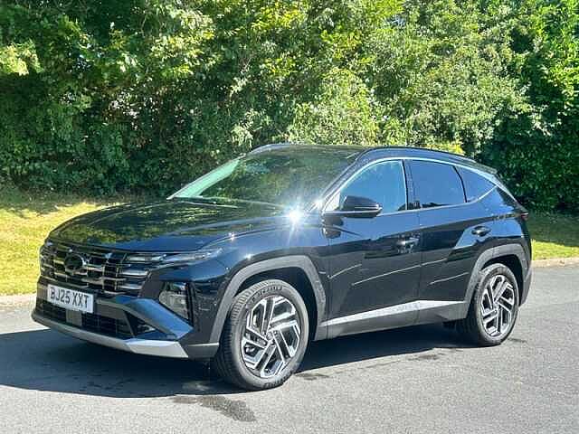 Hyundai TUCSON 1.6 T-GDi 13.8kWh Ultimate SUV 5dr Petrol Plug-in Hybrid Auto Euro 6 (s/s) (253 Black