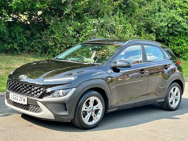 Hyundai KONA SE CONNECT T-GDI 1.0 MANUAL Black