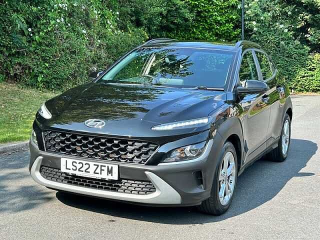 Hyundai KONA SE CONNECT T-GDI 1.0 MANUAL Black