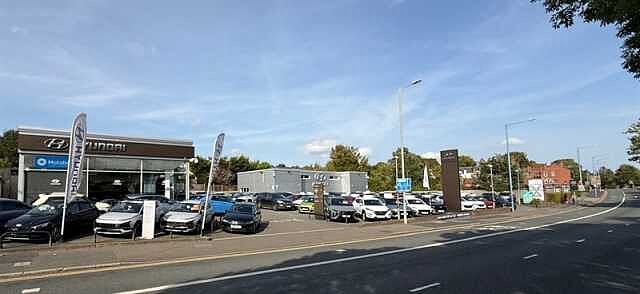 Hyundai KONA SE CONNECT T-GDI 1.0 MANUAL Black