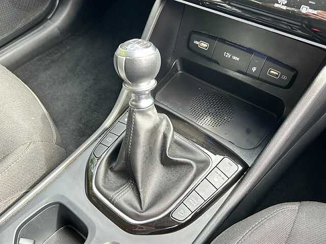 Hyundai TUCSON 1.6 T-GDi Premium SUV 5dr Petrol Manual Euro 6 (s/s) (150 ps) Black