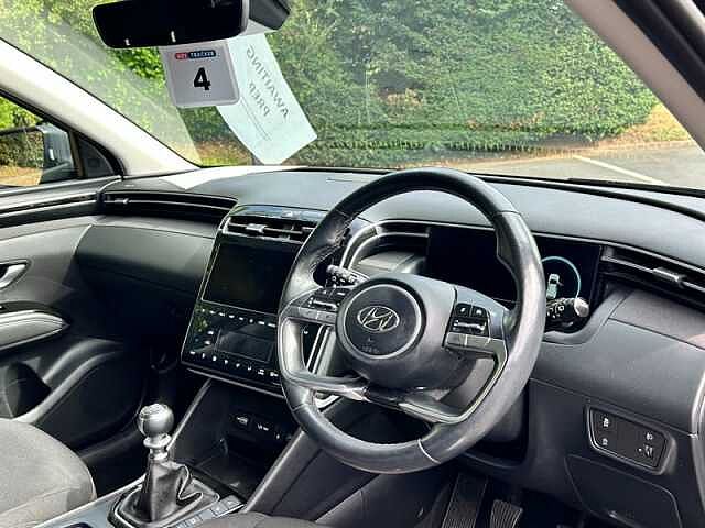 Hyundai TUCSON 1.6 T-GDi Premium SUV 5dr Petrol Manual Euro 6 (s/s) (150 ps) Black