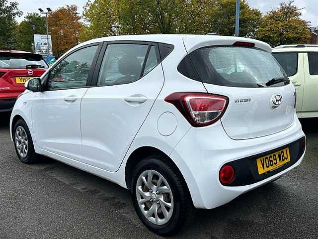 Hyundai I10 1.2 SE Hatchback 5dr Petrol Manual Euro 6 (87 ps) White