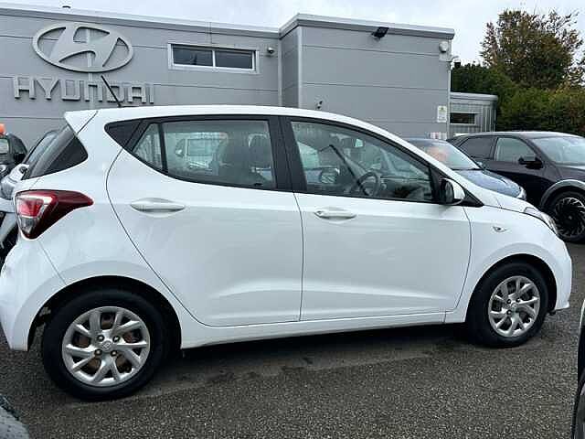 Hyundai I10 1.2 SE Hatchback 5dr Petrol Manual Euro 6 (87 ps) White