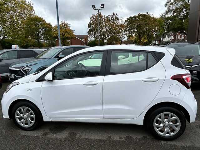 Hyundai I10 1.2 SE Hatchback 5dr Petrol Manual Euro 6 (87 ps) White