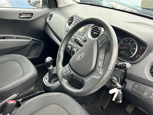 Hyundai I10 1.2 SE Hatchback 5dr Petrol Manual Euro 6 (87 ps) White