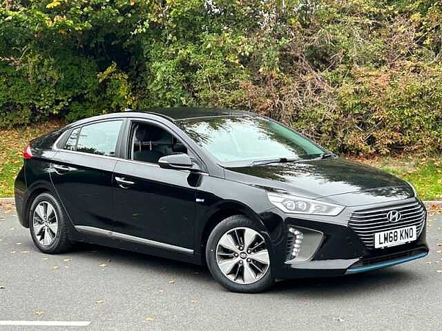 Hyundai IONIQ 1.6 h-GD GPFi 8.9kWh Premium SE Hatchback 5dr Petrol Plug-in Hybrid DCT Euro 6 ( Black