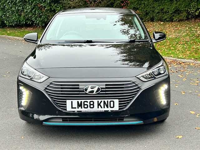 Hyundai IONIQ 1.6 h-GD GPFi 8.9kWh Premium SE Hatchback 5dr Petrol Plug-in Hybrid DCT Euro 6 ( Black
