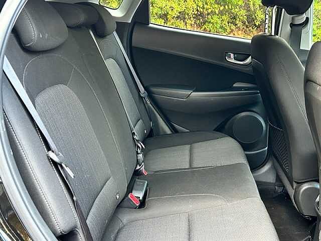 Hyundai KONA 1.6 h-GDi Premium SUV 5dr Petrol Hybrid DCT Euro 6 (s/s) (141 ps) Black