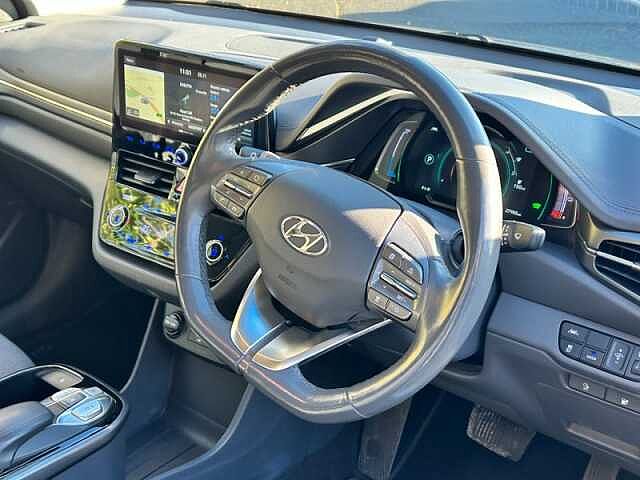 Hyundai IONIQ 38.3kWh Premium Hatchback 5dr Electric Auto (136 ps)