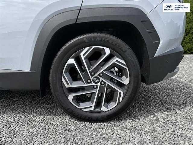 Hyundai TUCSON 1.6 T-GDi 13.8kWh Ultimate SUV 5dr Petrol Plug-in Hybrid Auto Euro 6 (s/s) (253 Silver