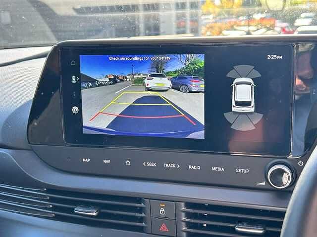 Hyundai BAYON 1.0 T-GDi Premium SUV 5dr Petrol DCT Euro 6 (s/s) (100 ps) Grey