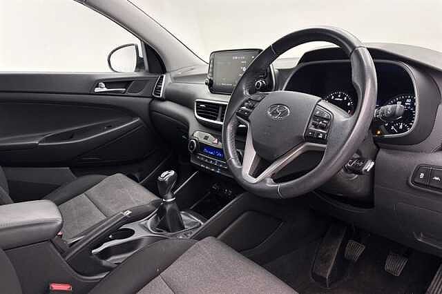 Hyundai TUCSON 1.6 GDi SE Nav SUV 5dr Petrol Manual Euro 6 (s/s) (132 ps)