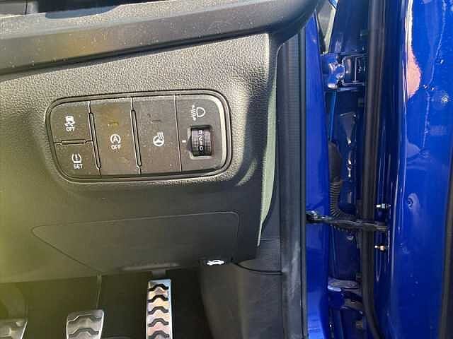 Hyundai BAYON 1.0 T-GDi MHEV Premium SUV 5dr Petrol Hybrid Manual Euro 6 (s/s) (120 ps) Blue