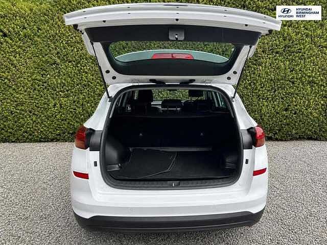 Hyundai TUCSON 1.6 GDi Premium SUV 5dr Petrol Manual Euro 6 (s/s) (132 ps)