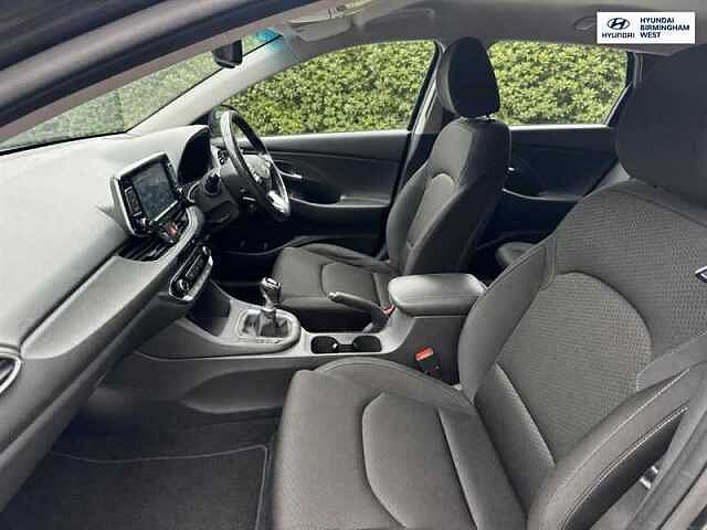 Hyundai i30 1.0 T-GDi Blue Drive SE Hatchback 5dr Petrol Manual Euro 6 (s/s) (120 ps)