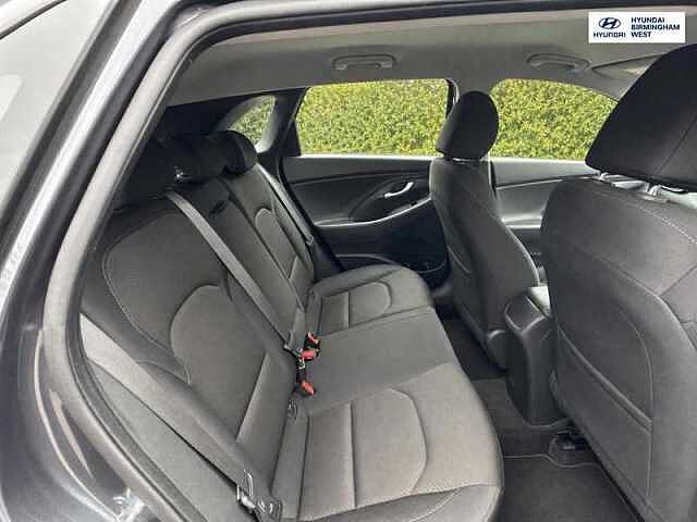 Hyundai i30 1.0 T-GDi Blue Drive SE Hatchback 5dr Petrol Manual Euro 6 (s/s) (120 ps)
